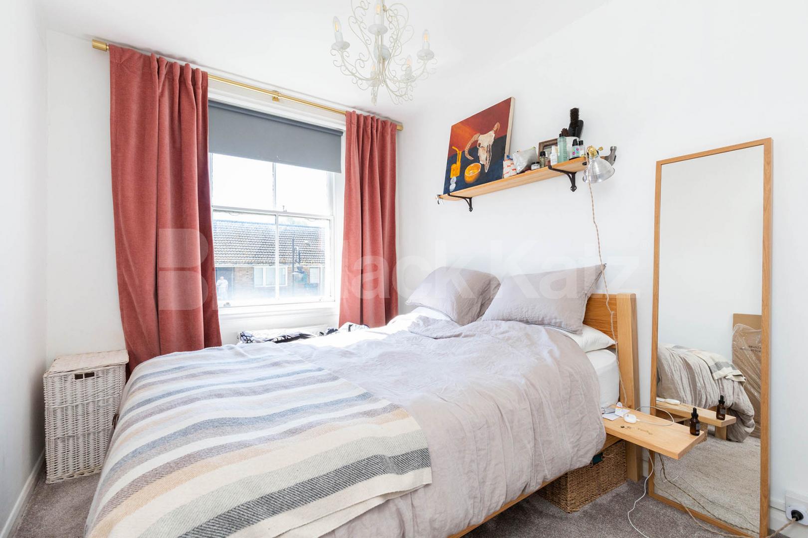 Modern two bed minutes to camden tube and regents park  Delancey Street, Camden